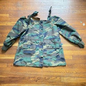 Forever 21 camouflage print off shoulder full zip jacket size small